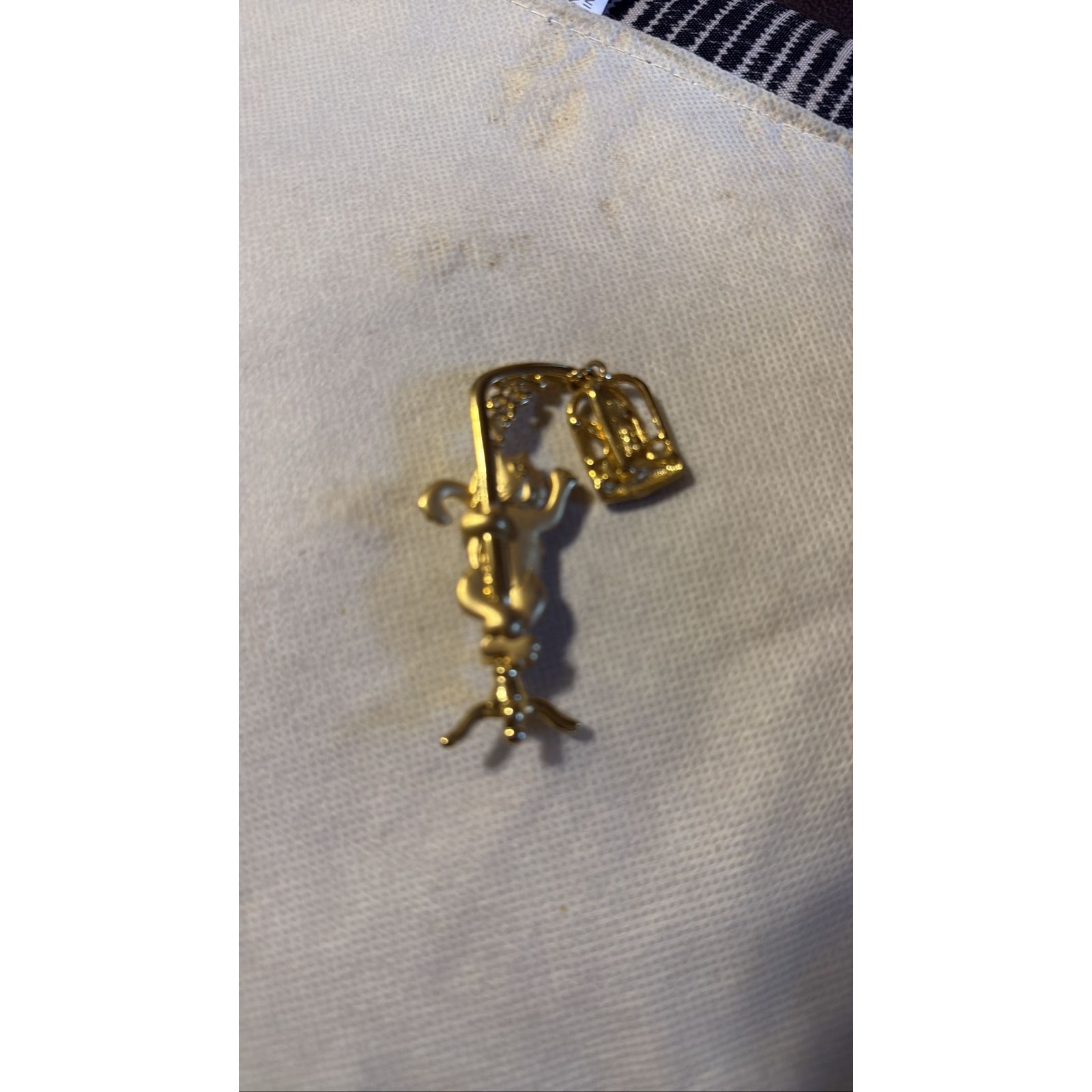 Vintage Jj Jonette Gold Tone Cat Bird Cage Articulated Brooch Pin 23$